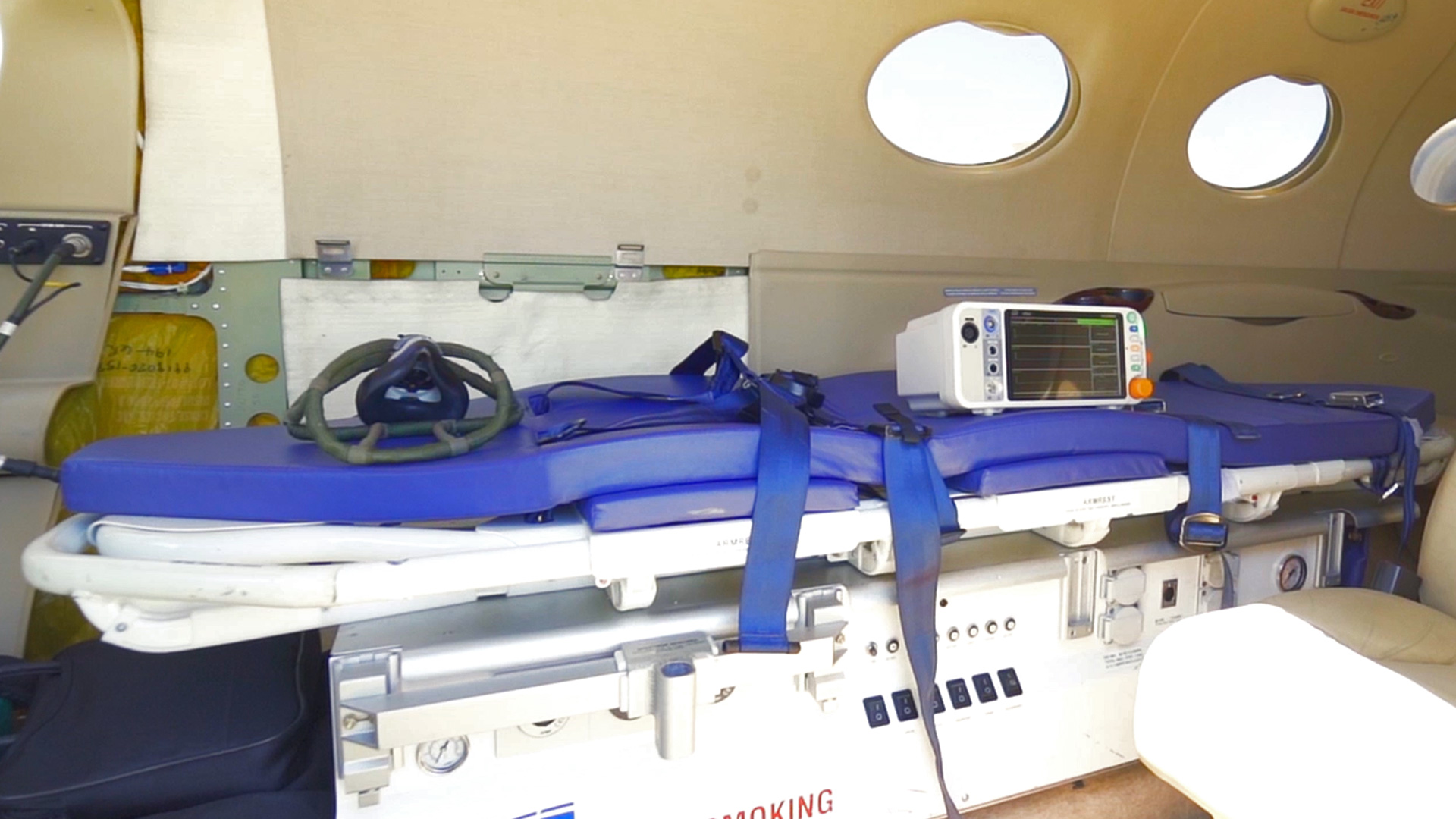 Optimization of survival in critical patient transfers